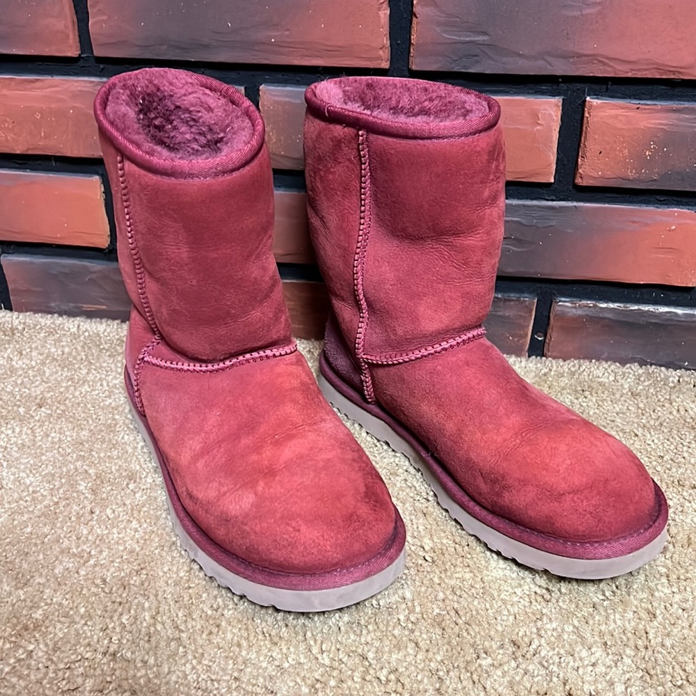 Ugg ankle length raspberry color